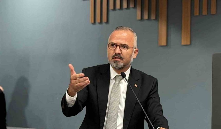 Torbalı’da yağışın ardından kurban pazarını su bastı
