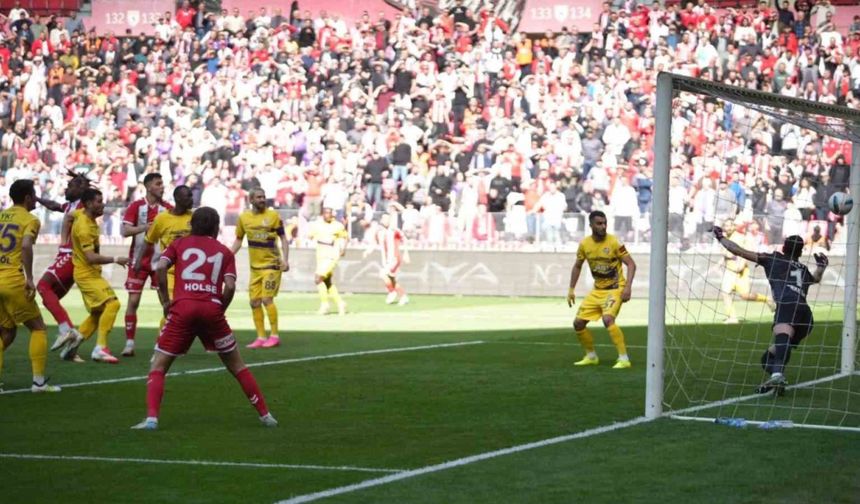 Trendyol Süper Lig: Samsunspor: 1 - Eyüpspor: 0 (Maç devam ediyor)