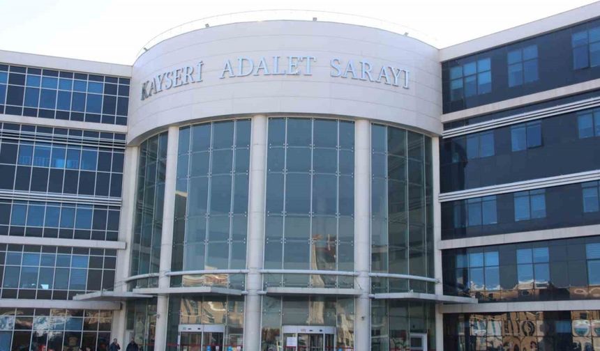 Uyuşturucu ticareti suçundan yargılanan yabancı uyruklu sanığa ceza yağdı