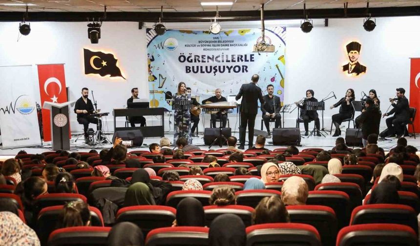 Van Büyükşehir Belediyesi Konservatuvarı ilçelerle buluşuyor