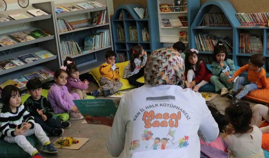Van Halk Kütüphanesi’nden çocuklar için masal saati