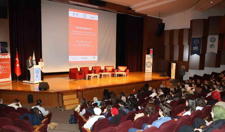 Yabancı Diller MYO’dan dil eğitimini teşvik edecek program
