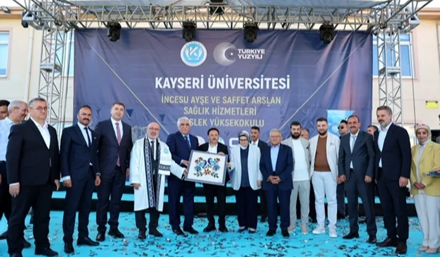 Ayşe ve Saffet Arslan Sağlık Hizmetleri Meslek Yüksek Okulu açıldı