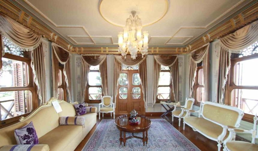 133 yıllık tarihi konakta zamanda yolculuğa çıktılar
