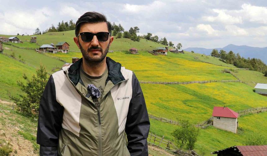 3 bin kilometreden gelip memleketini tanıtıyor
