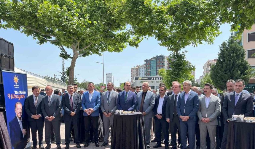 AK Parti Konya’da bayramlaşma programı düzenlendi