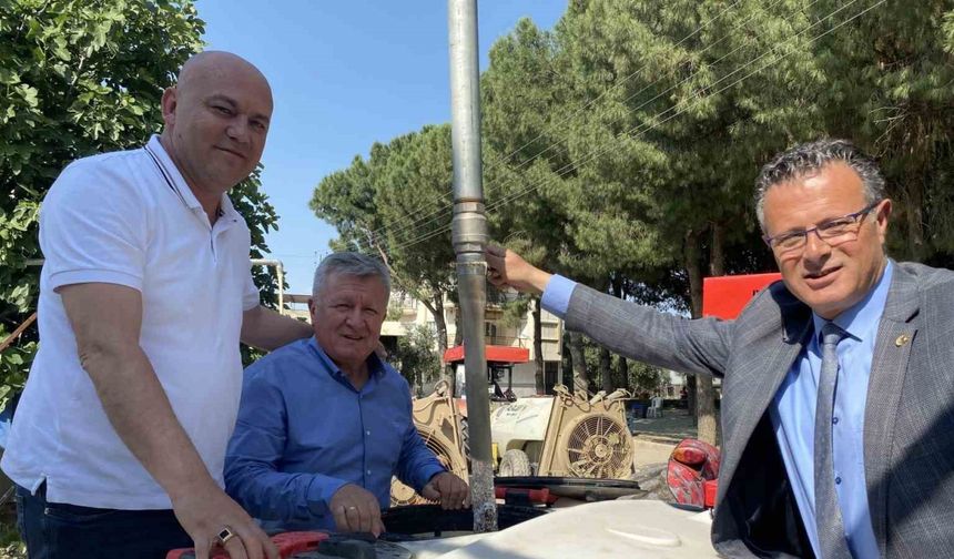 Alaşehirli çiftçiler çifte bayram kutluyor