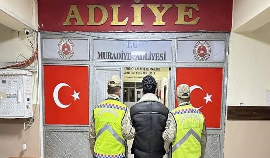 Aranan şahıs jandarma tarafından yakalandı