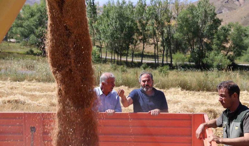 Bakanlık fiyatları açıkladı, Sivas çiftçisi memnun kaldı