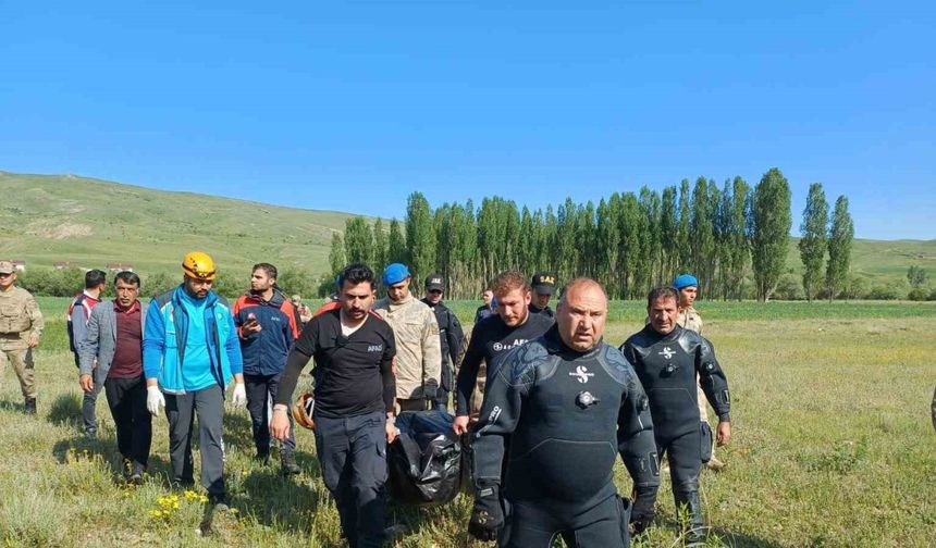 Balık tutmak için girdiği Aras Nehrinde boğularak hayatını kaybetti