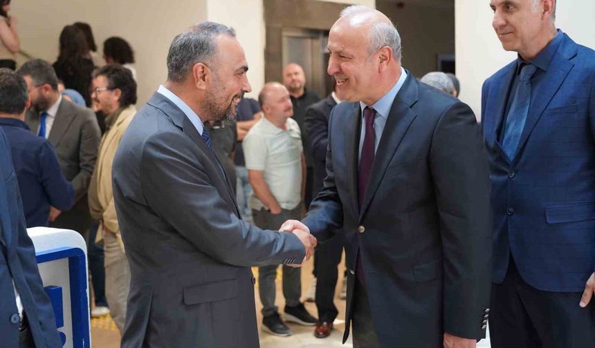 BARÜ ailesi bayramlaşma töreninde buluştu