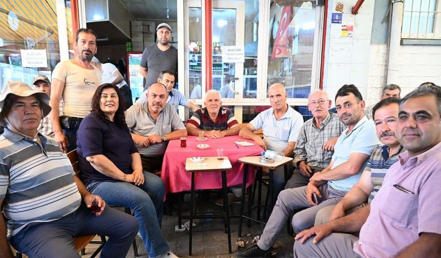 Başkan Çerçioğlu Salı Pazarı’nda vatandaşlarla buluştu