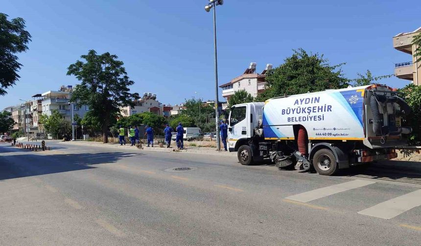 Başkan Çerçioğlu’nun çalışmaları ile Kuşadası ve Didim pırıl pırıl oluyor