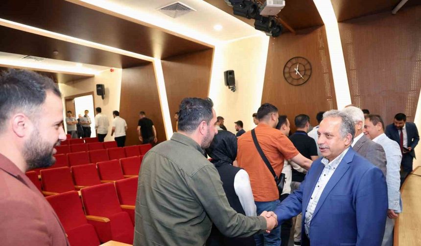Başkan Yalçın personelle bayramlaştı