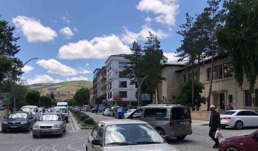 Bayburt’ta trafik ve araç yoğunluğu