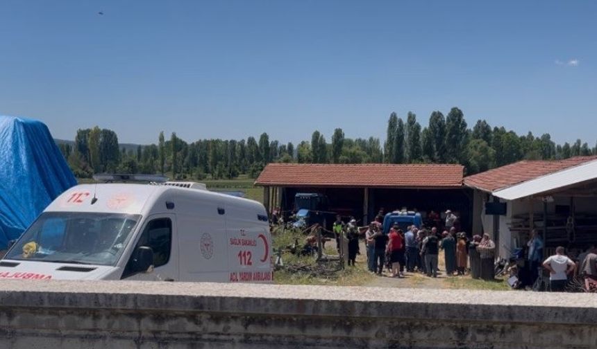 Bayram tatili için köyüne gelen genç, traktör kazasında hayatını kaybetti