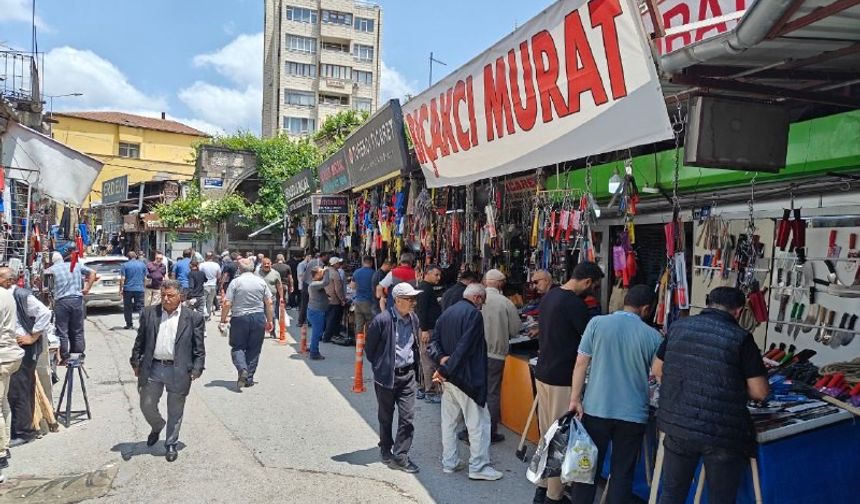 Bıçakçılarda ve baharatçılarda bayram yoğunluğu