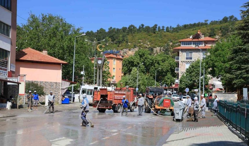 Çameli’nde Kurban Bayramı temizliği başladı