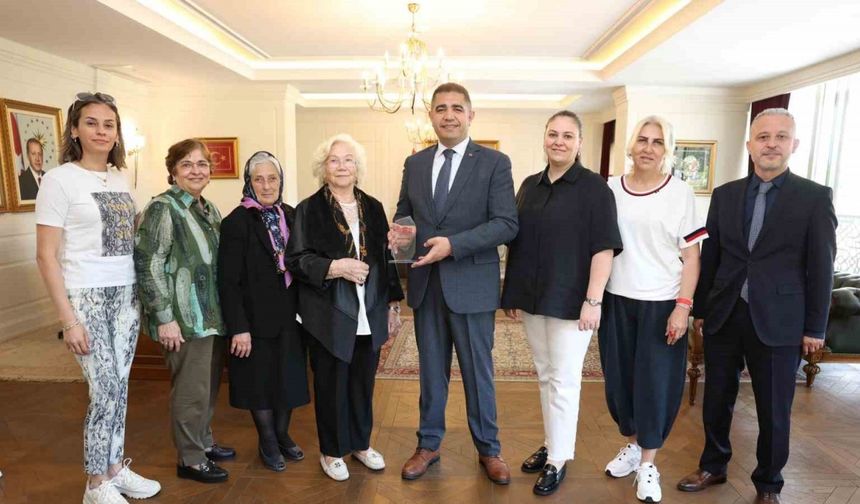 Devlet hastanesine 8 ritim kolter cihazı bağışladı