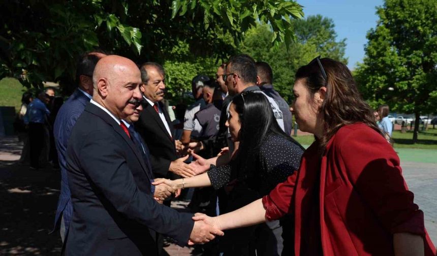Düzce Üniversitesi bayramlaştı