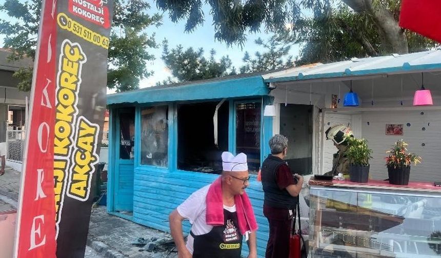 Edremit’te kokoreççide korkutan yangın