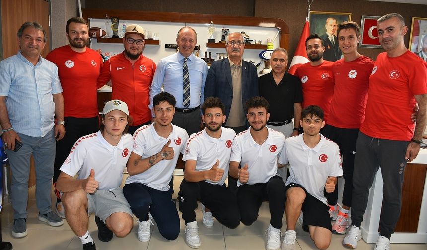 Erzurum GSİM Short Track olimpik milli takımını ağırladı