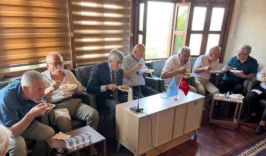 Eskişehir Türk Ocağı’nda coşkulu bayram kutlaması