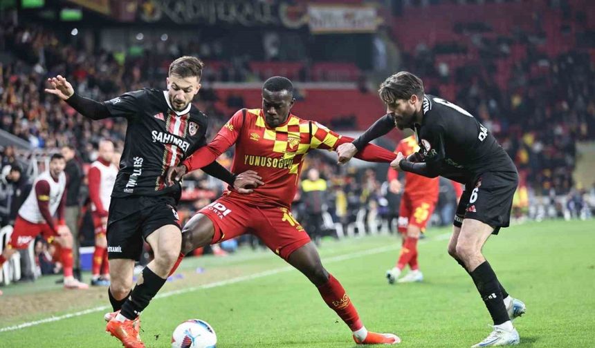 Göztepe, Dennis için Anderlecht’in teklifini yetersiz bularak reddetti