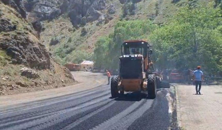 Her yıl on binlerce aracın kullandığı yolda çalışma