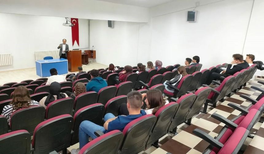 Hisarcık MYO’da sigortacılık sektöründeki aracılık hizmetlerine yönelik etkinlik