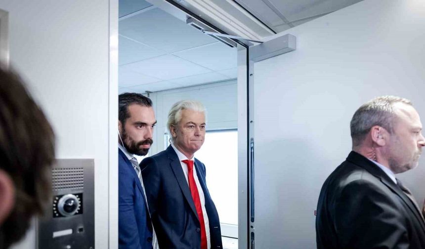 Hollanda’da hükümet krizi: Aşırı sağcı lider Wilders koalisyondan çekiliyor