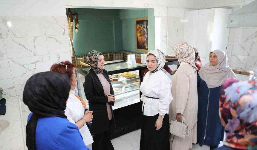 Hünerli Eller Kadın Kooperatifi’nin el emeği lezzetleri incelendi