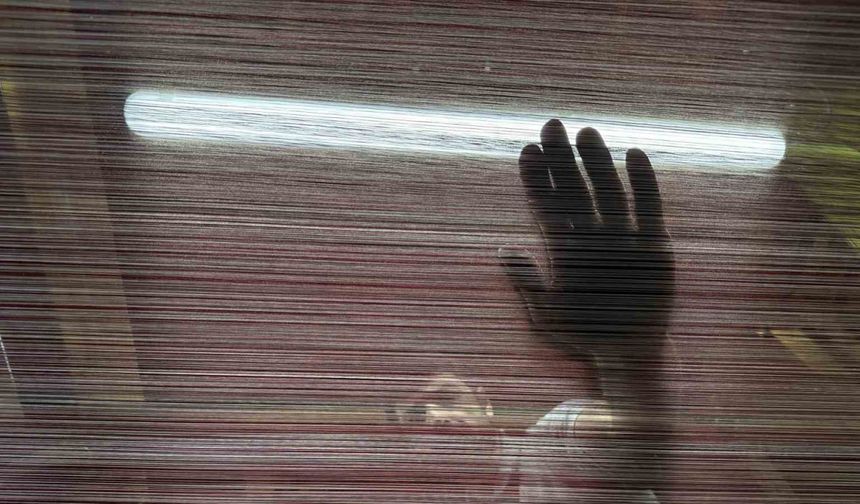 İlmek ilmek tarih: 182 yıllık miras sarayları renklendiriyor