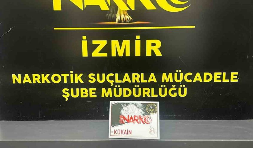 İzmir’de 2 kilo 300 gram kokain ele geçirildi