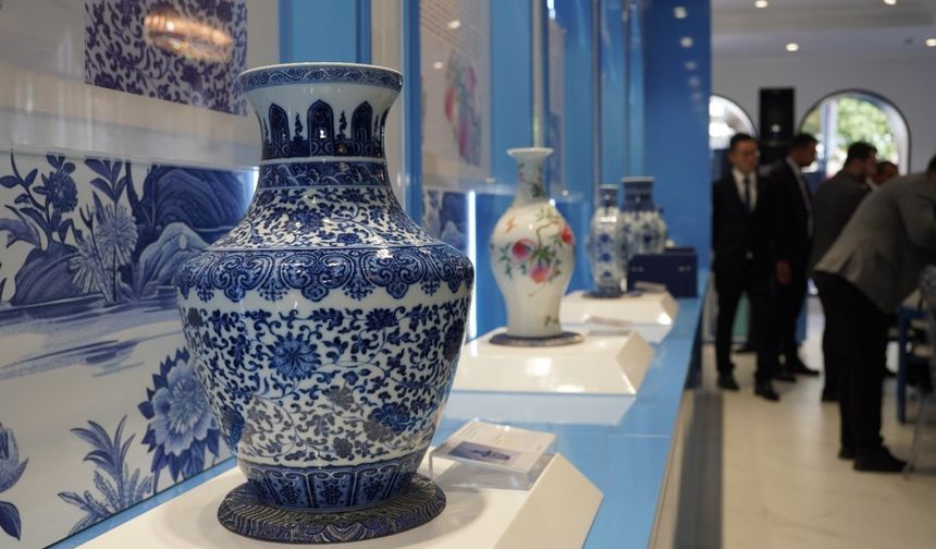 İznik seramiği dünya vitrininde