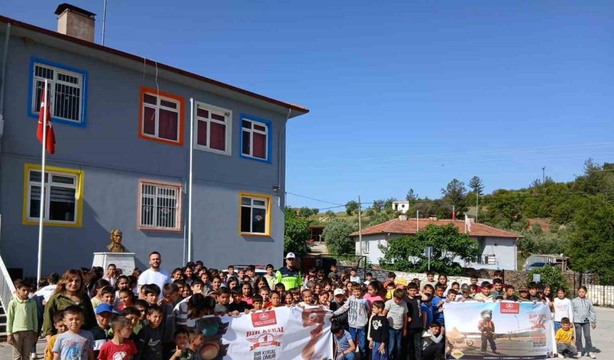 Jandarma trafikten 49 okulda eğitim