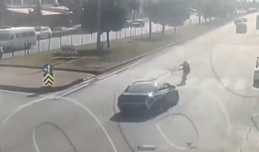 Kahramanmaraş’ta otomobil yayaya çarptı