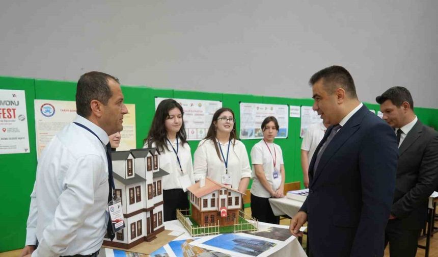 Kastamonu’da öğrencilerin projeleri festivalde sergilendi