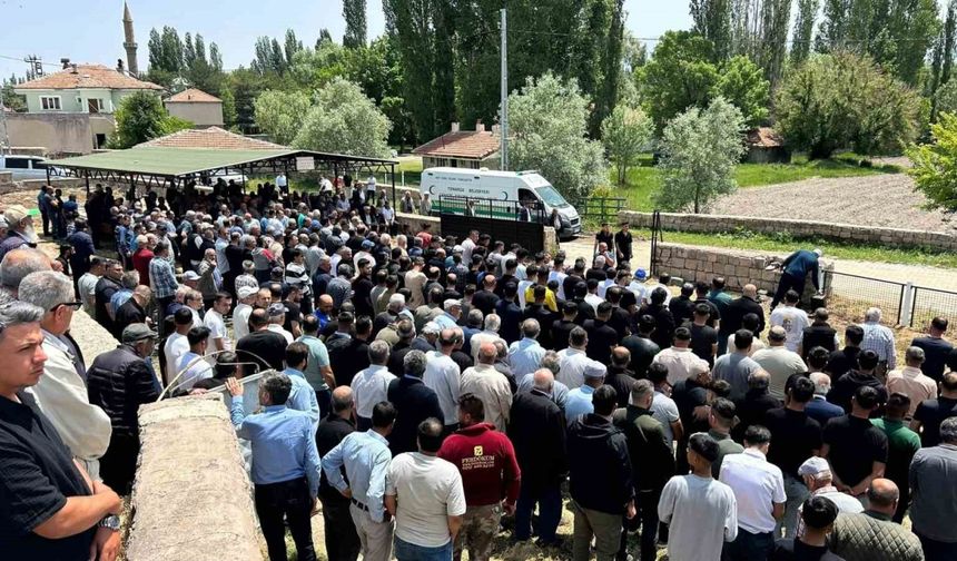 Kene ısırığı sonucu hayatını kaybeden şahıs toprağa verildi