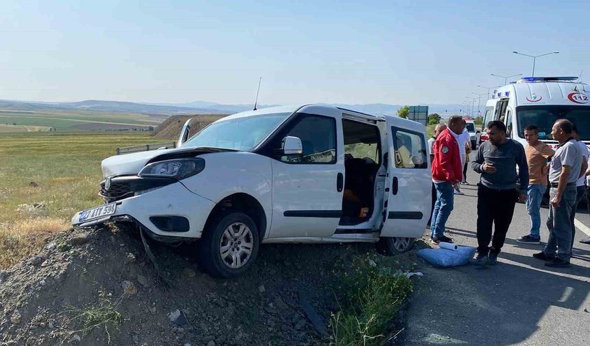 Kırıkkale’de trafik kazası: 4’ü çocuk, 7 yaralı