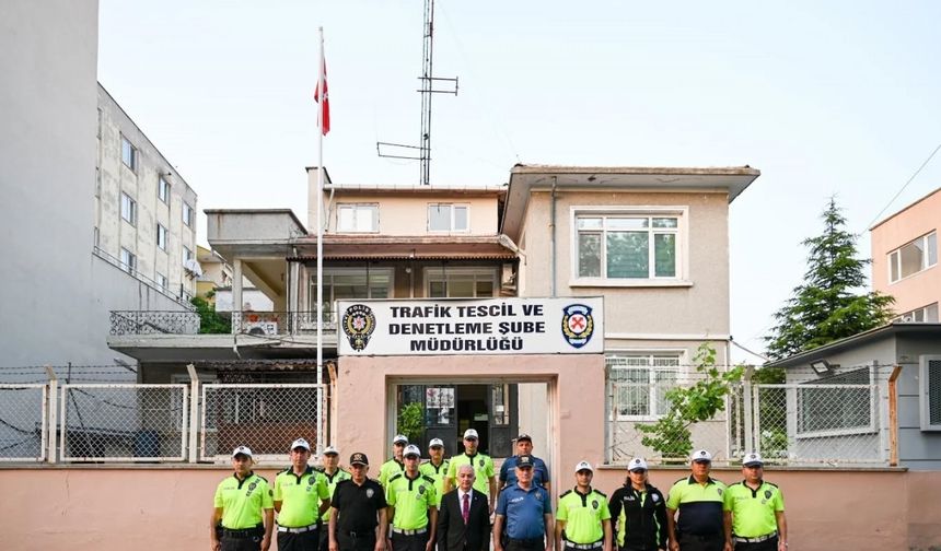 Kırklareli Valisi Turan, bayram öncesi emniyet mensupları ile bir araya geldi