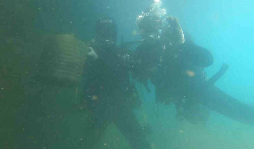 Kurbağa adamlar daldı, hayalet ağlar temizlenip balıklara yaşam alanı oluşturuldu