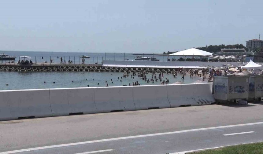 Kurban Bayramı’nda Caddebostan Plajında yoğunluk oluştu