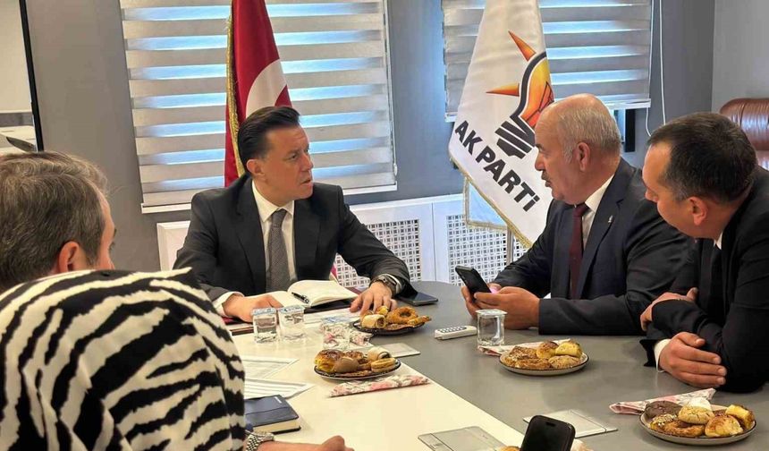 Milletvekili Hatipoğlu, ‘Halk Günü’nde vatandaşların talebini dinledi