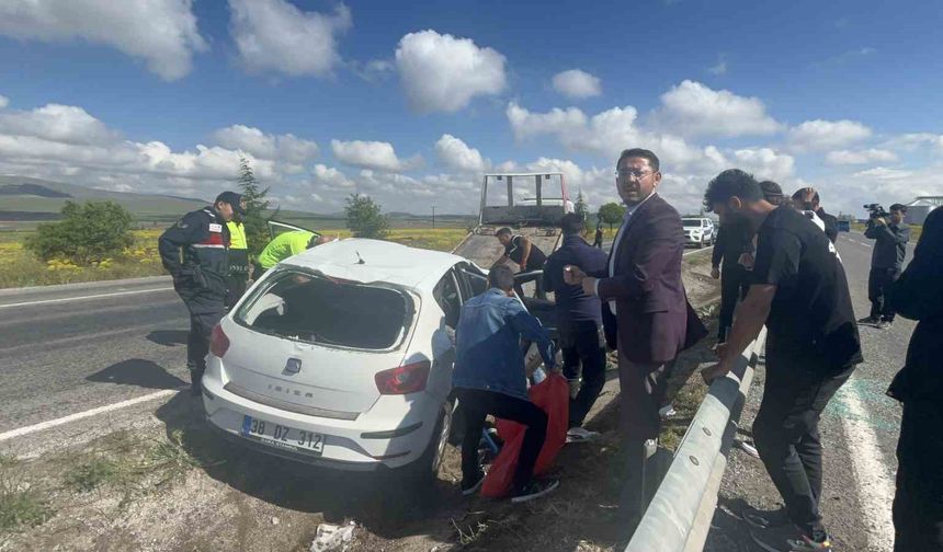 Nevşehir’de takla atan otomobil refüje devrildi: 4 kişilik aile yaralandı