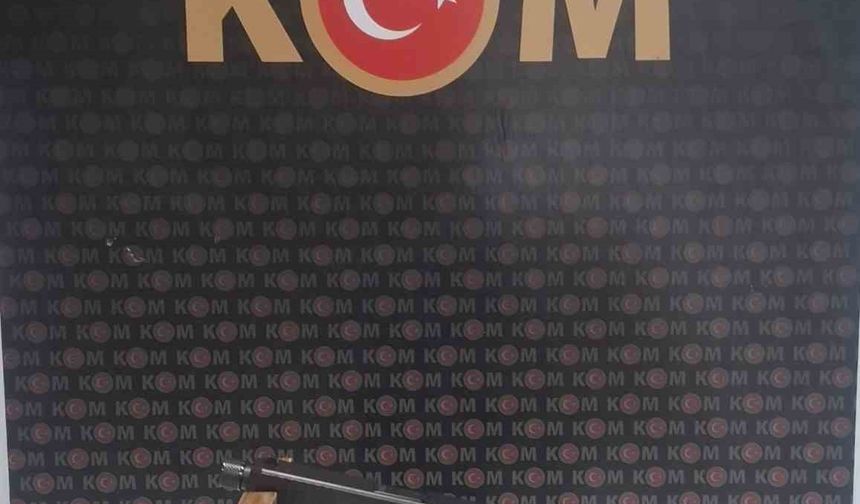 Niğde’de kaçak alkol ve silah operasyonu: 3 şüpheli gözaltında