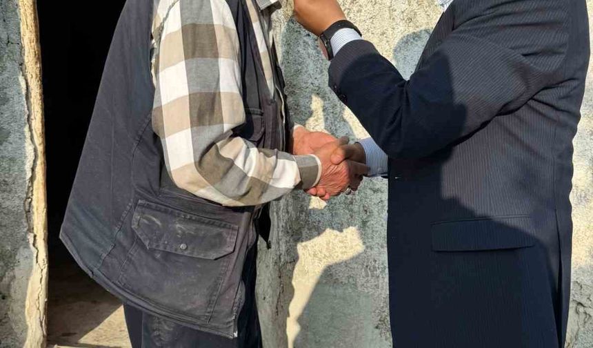 Özükavak Belediye Başkanı Gökçetürk, vatandaşlarla bayramlaştı