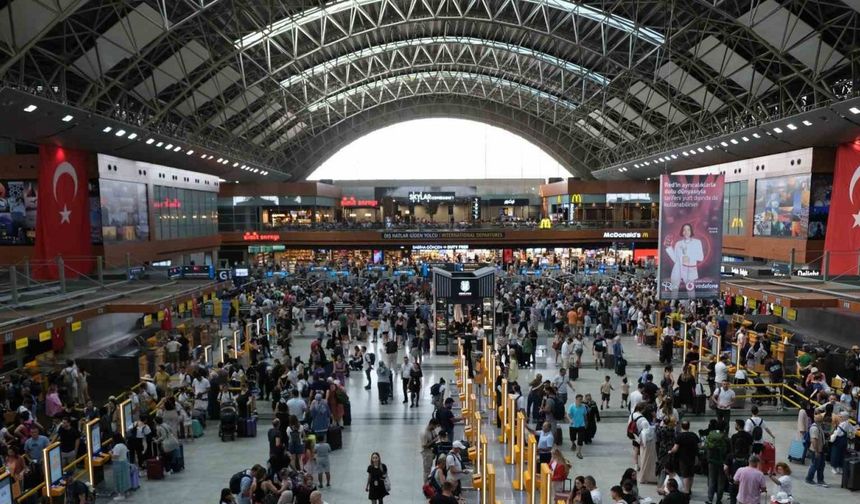 Sabiha Gökçen Havalimanı ‘Türkiye’nin En Değerli Markaları’ listesinde 8 basamak yükseldi