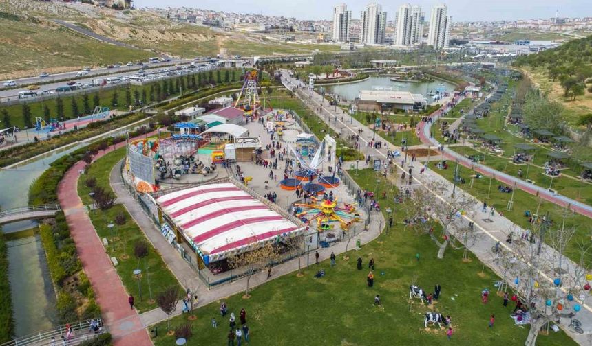 Şahinbey Belediyesi 667 parkıyla yaza hazır
