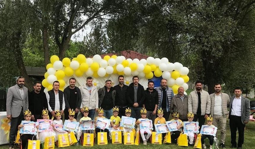 Simav Naşa 4-6 Yaş Kur’an Kursunun karne töreni